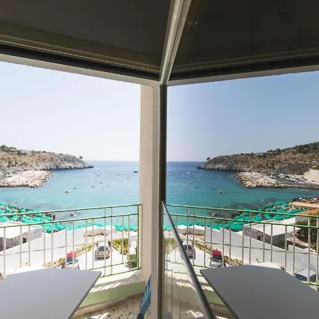 Balcone Sul Mare Di Castro Apartamento